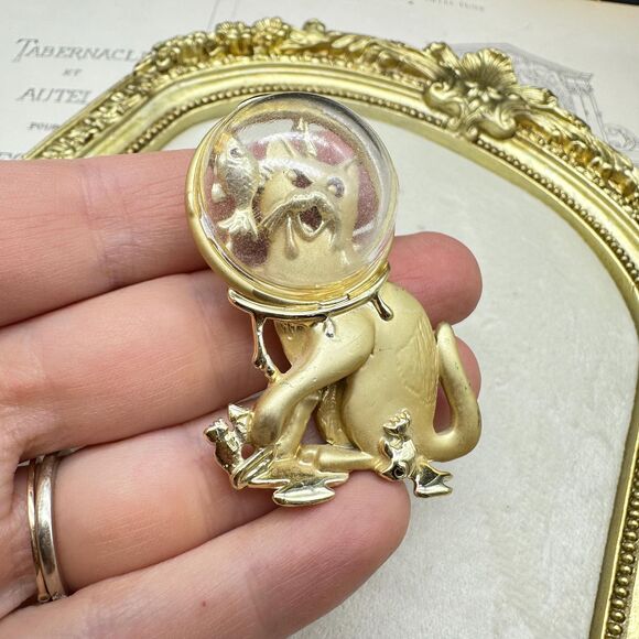 Vintage Gold Tone Danecraft Kitty Cat Fish Dome Bowl Brooch Pin - Picture 3 of 6